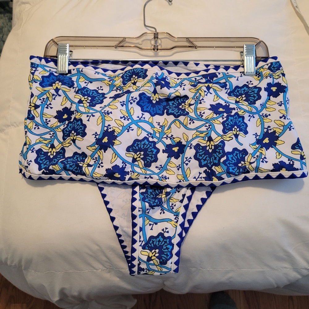 New 2 piece women blue & Yellow tube top style swimsuit